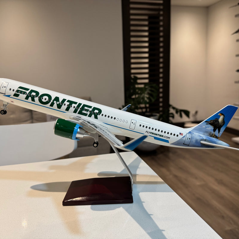Frontier Airlines A321neo "Morrison" 1:100 – 44 cm / 17.3 in – Limited Pre-Sale Edition - Image 7