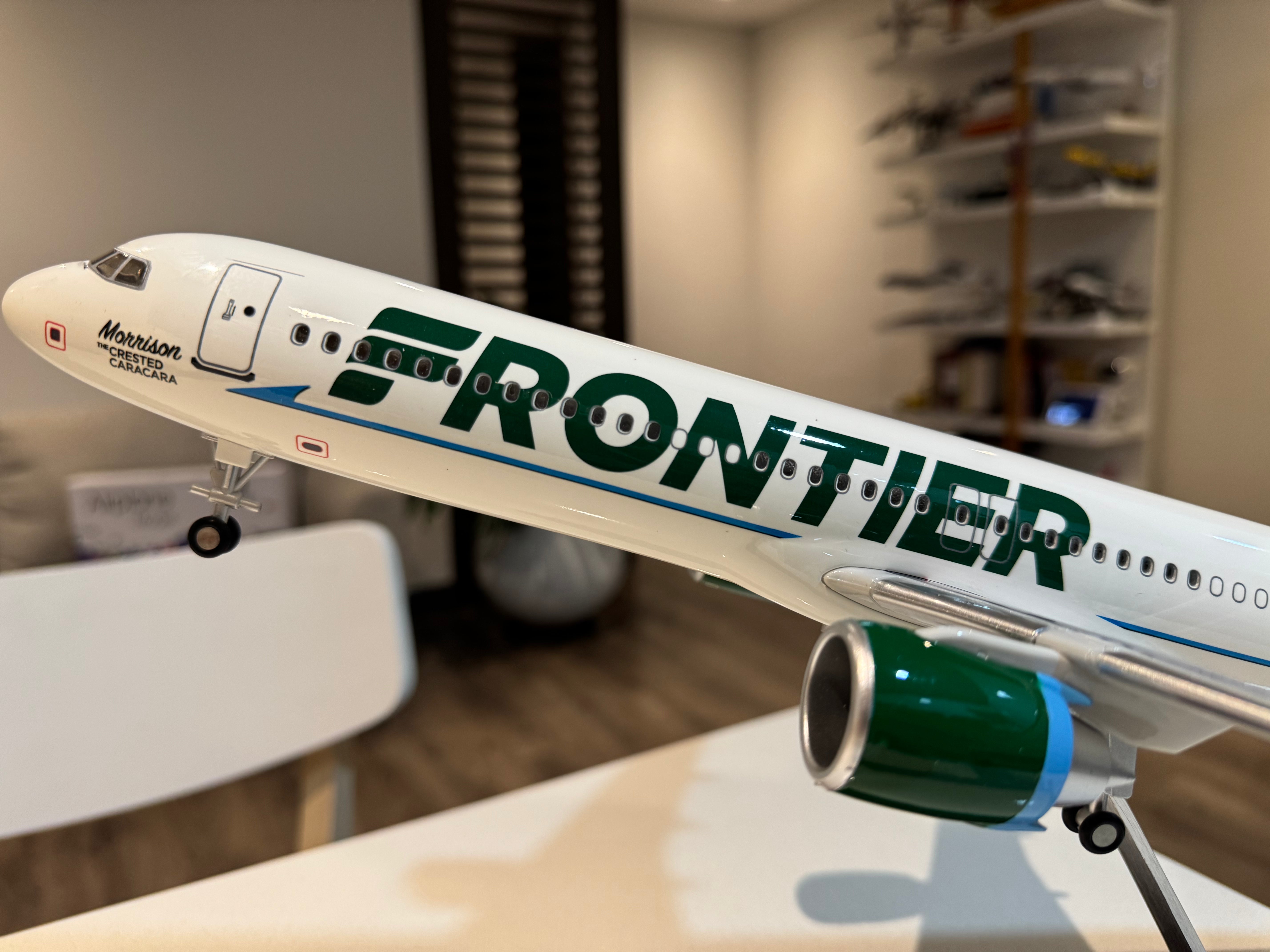 Frontier Airlines A321neo "Morrison" 1:100 – 44 cm / 17.3 in – Limited Pre-Sale Edition - Gallery 3
