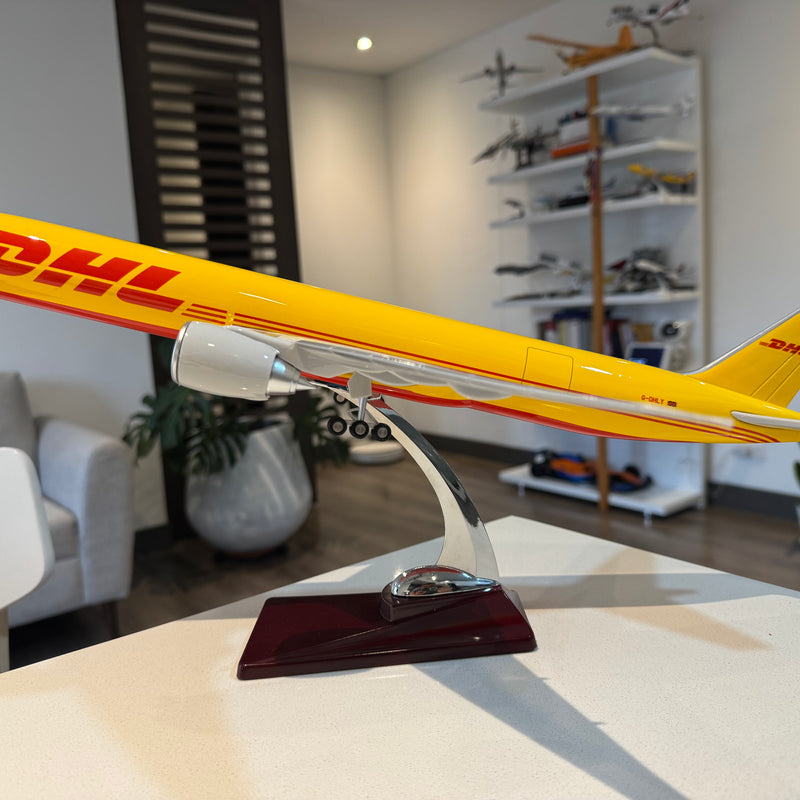DHL Boeing 777-F Cargo 1:150 – 47 cm / 18.5 in – Premium Solid Resin Model - Image 5