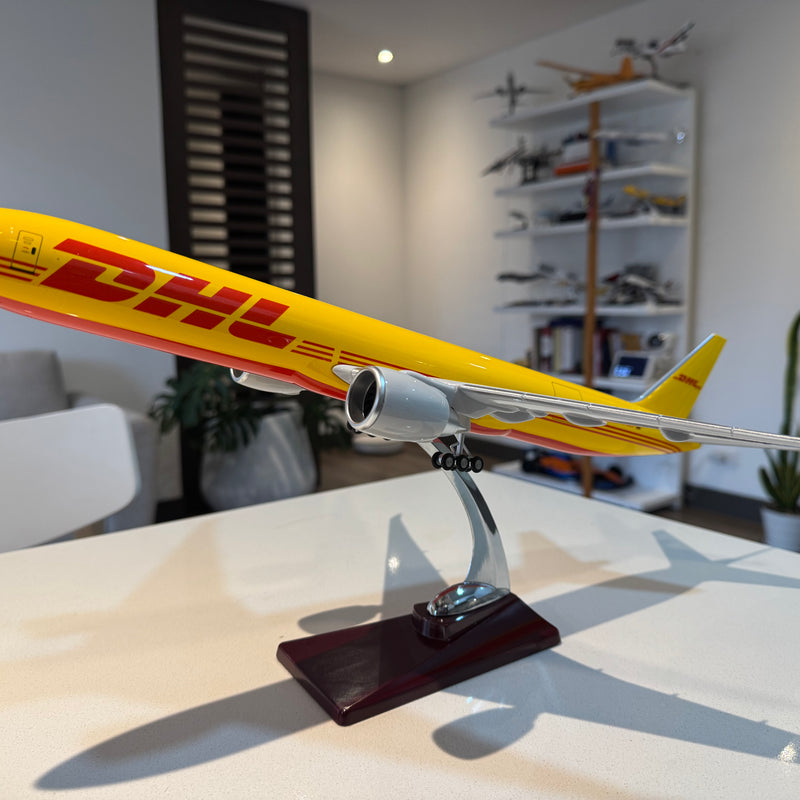 DHL Boeing 777-F Cargo 1:150 – 47 cm / 18.5 in – Premium Solid Resin Model - Image 10