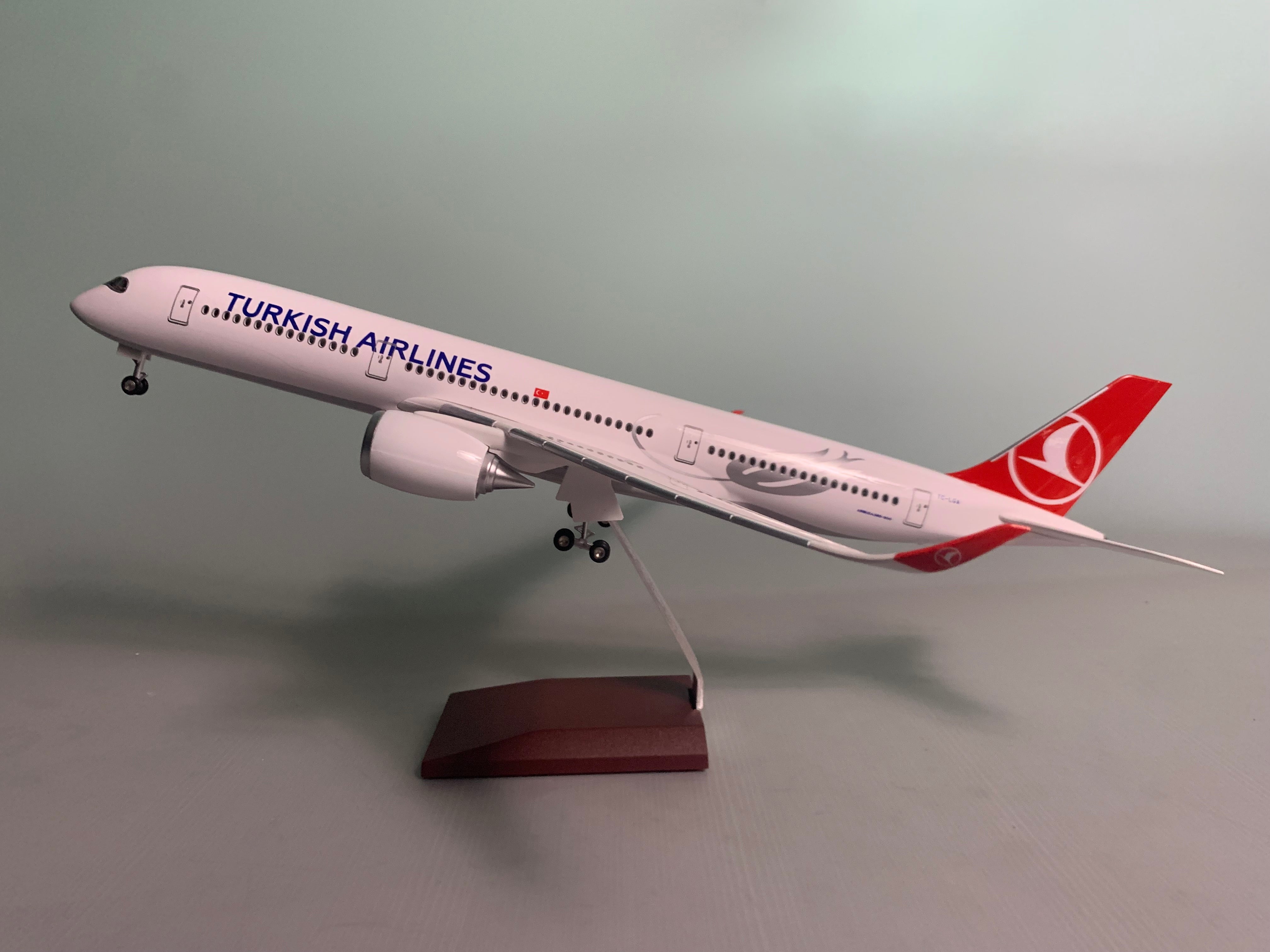 A350 Turkish- Scale 1/142 - 47CM - 18,5 in - Airplane Model