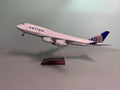 B747-400 United Airlines - Scale  1/150 - 47cm - 18.5 in - Airplane Model
