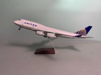 B747-400 United Airlines - Scale  1/150 - 47cm - 18.5 in - Airplane Model