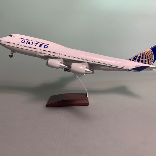 B747-400 United Airlines - Scale  1/150 - 47cm - 18.5 in - Airplane Model - Secondary