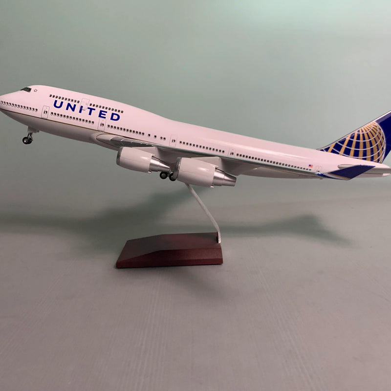 B747-400 United Airlines - Scale  1/150 - 47cm - 18.5 in - Airplane Model - Image 2