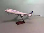 B747-400 United Airlines - Scale  1/150 - 47cm - 18.5 in - Airplane Model