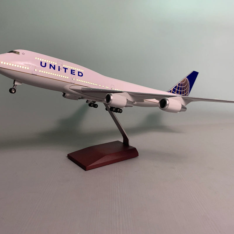 B747-400 United Airlines - Scale  1/150 - 47cm - 18.5 in - Airplane Model - Image 5