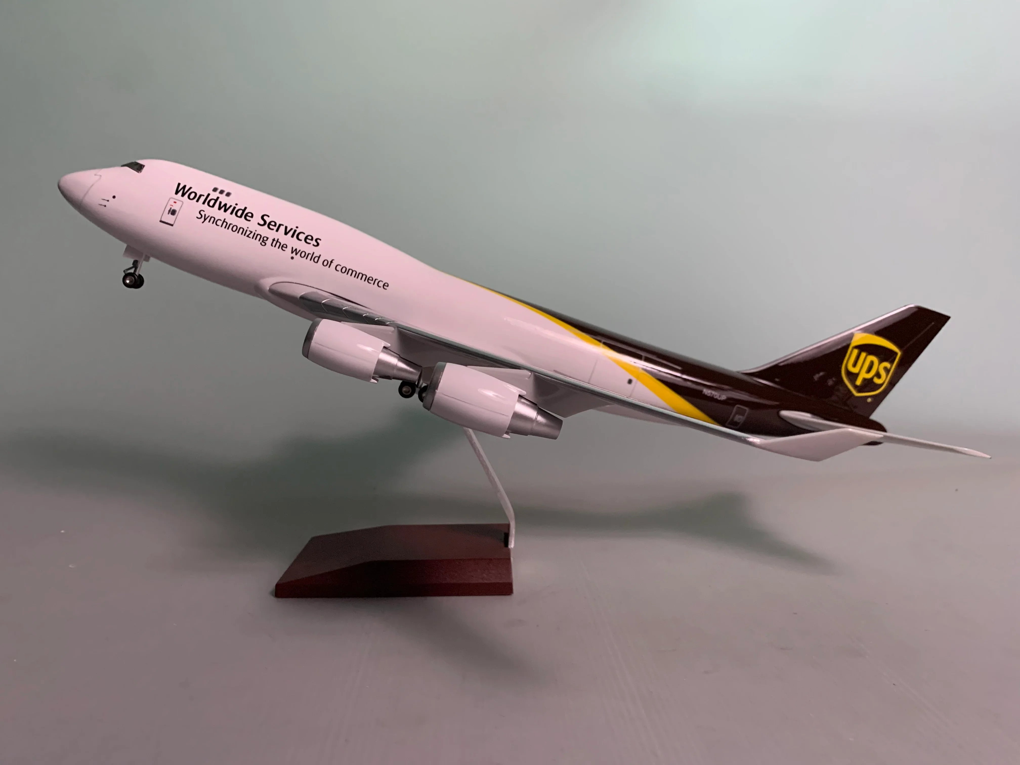 B747-400 UPS Express Cargo - Scale 1:157 - 47cm - 18.5in - NO LED - Airplane Model - Gallery 11