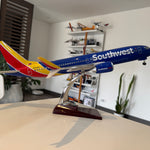 Boeing 737 MAX 8 Southwest 1:80 – 47 cm / 18.5 in – LED Lights (PRE ORDER) - Thumbnail 3