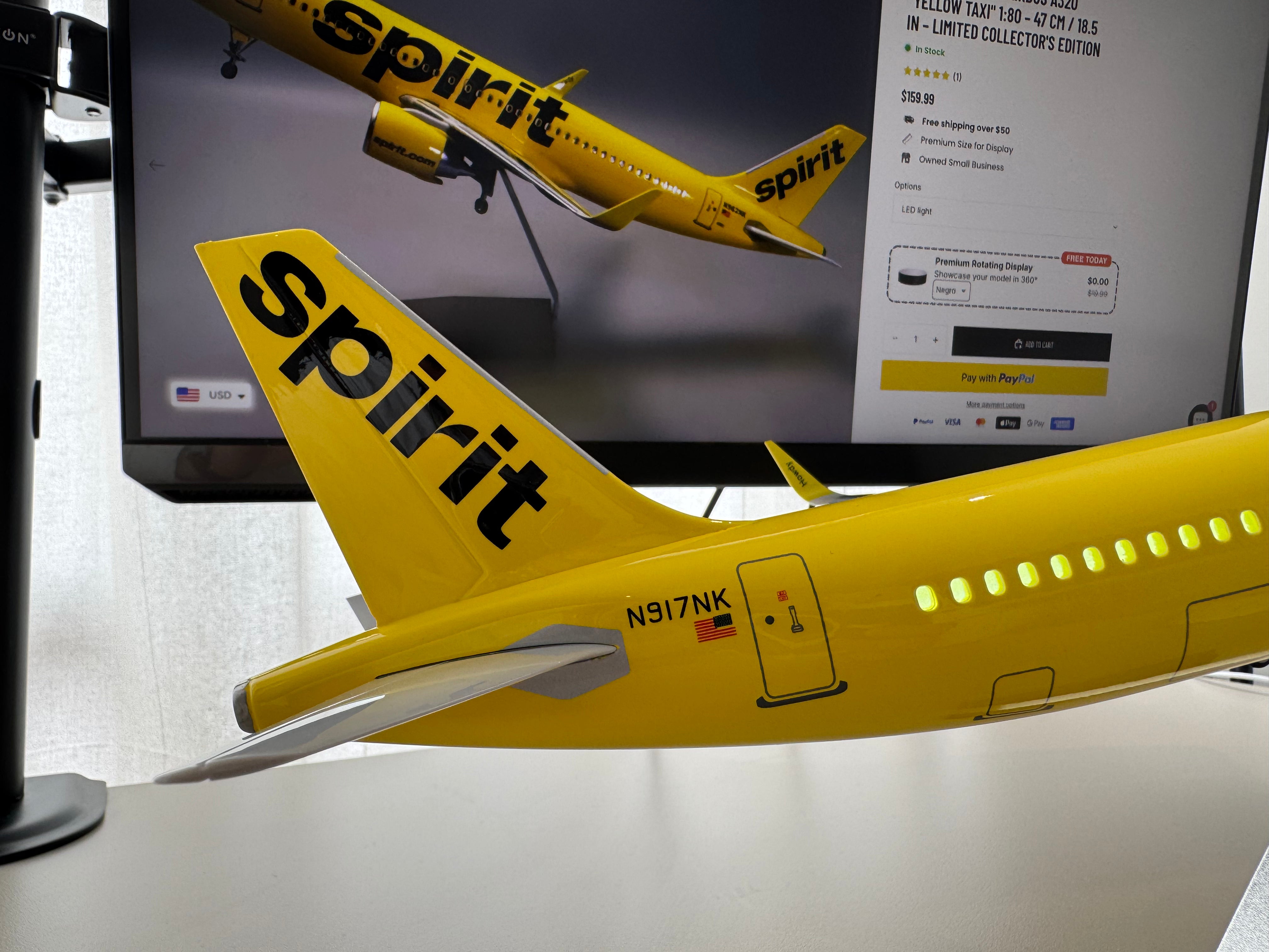 Spirit Airlines Airbus A320 "Yellow Taxi" 1:80 – 47 cm / 18.5 in – Limited Collector's Edition - Gallery 3