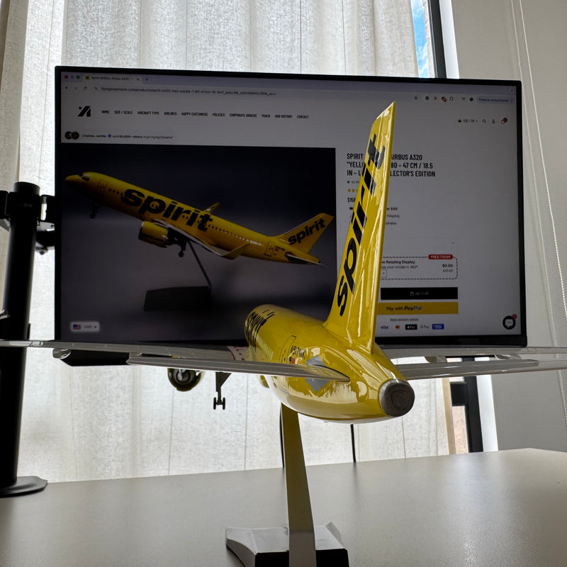 Spirit Airlines Airbus A320 "Yellow Taxi" 1:80 – 47 cm / 18.5 in – Limited Collector's Edition - Image 11
