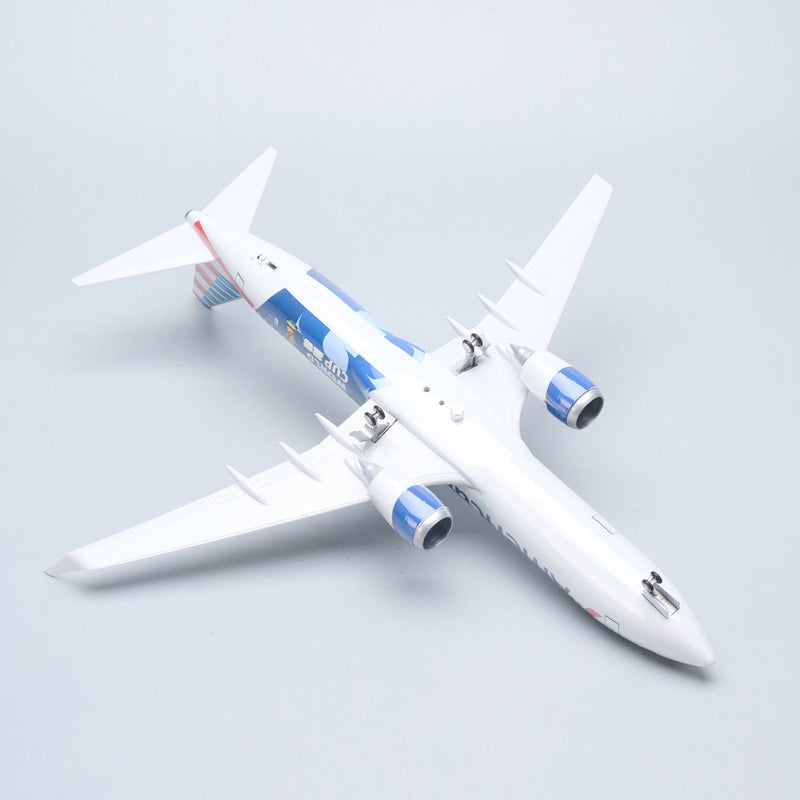 American Airlines Boeing 737-800 "FIFA World Cup 2026" – 47 cm / 18.5 in – Voice-Activated LED Display Model - Image 8