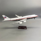 Air Force One Boeing 747-8 (VC-25B) 1:150 Scale Model Airplane – New Presidential Livery (47cm / 18.5")