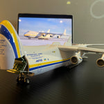 مقتنيات أنتونوف AN-225 مريا - 16.5 بوصة - 42 سم - نموذج عرض فاخر - Thumbnail 6
