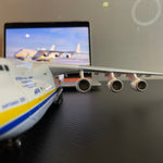 مقتنيات أنتونوف AN-225 مريا - 16.5 بوصة - 42 سم - نموذج عرض فاخر - Thumbnail 9
