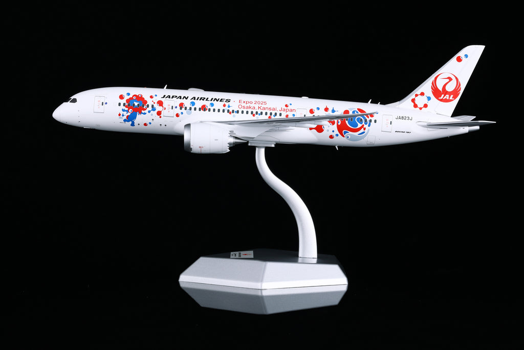 JAL Boeing 787-8 JA823J “Expo 2025 Osaka” – Scale 1:200 – SQ Wings – 28 cm