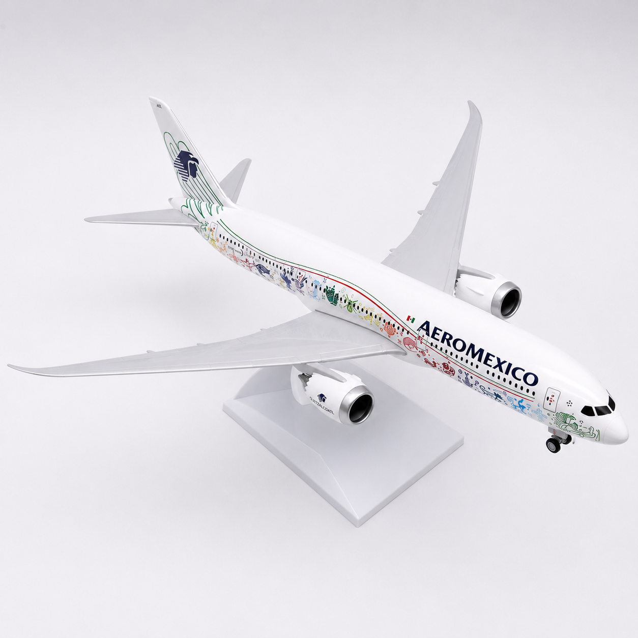 Aeroméxico Boeing B787 – 30 cm / 11.8 in – Solid Resin Desktop Display Model - Gallery 4