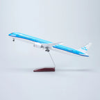 KLM Royal Dutch Airlines Boeing 787-10 1:145 – 47 cm / 18.5 in – LED Lights