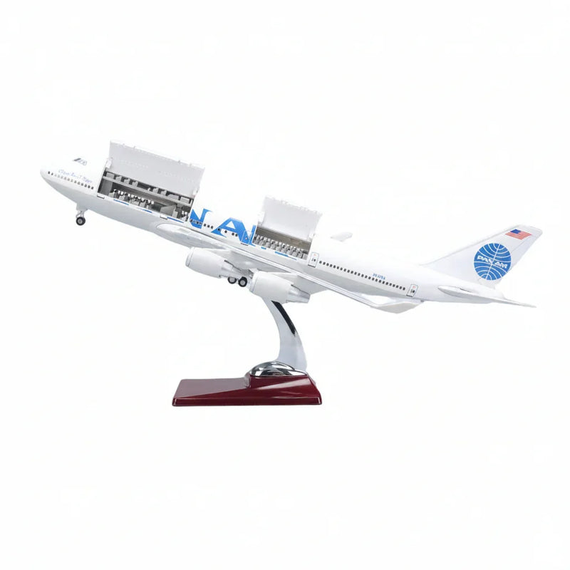 Boeing 747 PAN AM 1:150 – 47 cm / 18.5 in – Opening Interior - Image 5