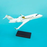 Bombardier Challenger 650 - Scale 1/100 - 21 cm