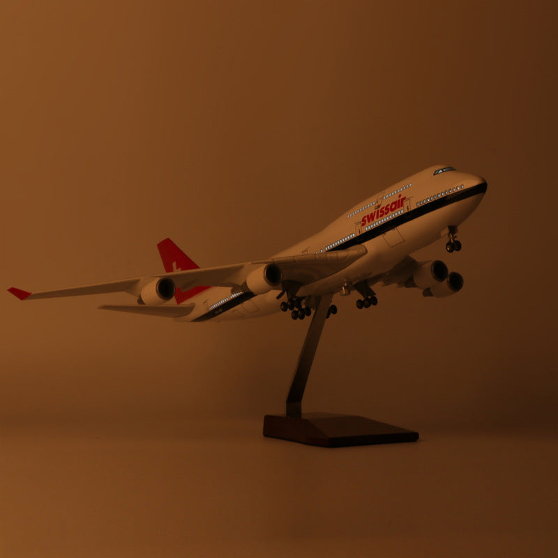 B747 Swiss - Escala 1/150 - 47 cm - 18,5 pulgadas 