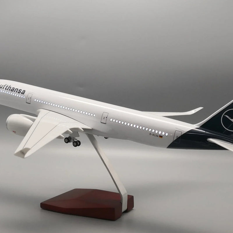 A350 Lufthansa - Scale 1/142 - 47CM - 18,5 in - Airplane Model - Image 5