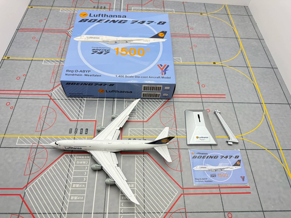 Lufthansa Boeing 747-8 D-ABYD / D-ABYI  Scale 1:400  YY Wings  19.1 cm