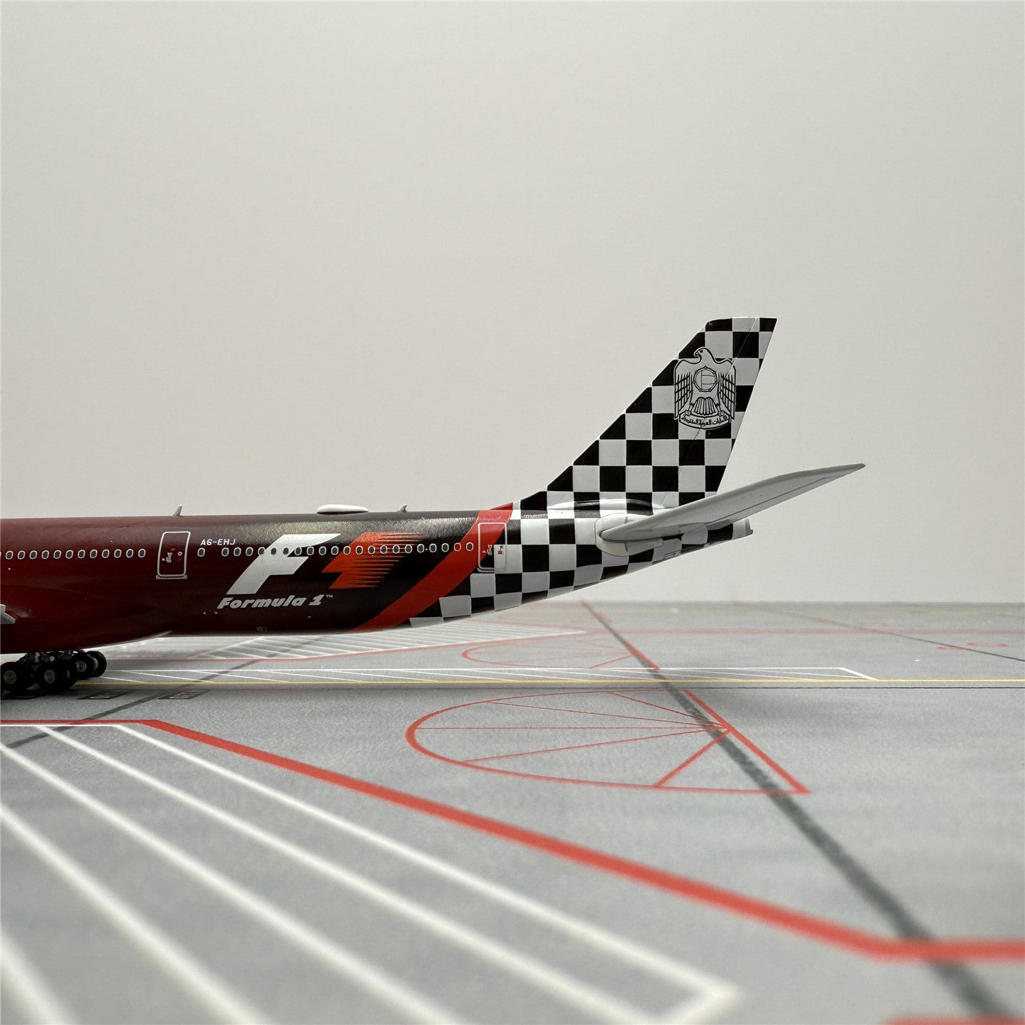 Alas HX del A340-600 A6-EHJ de Etihad Airways, escala 1:400