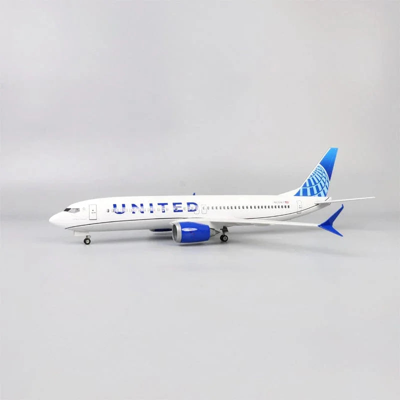 B737 Max United Airlines - Scale 1/80 - 47cm - 18.5 in - Airplane Model - Image 3