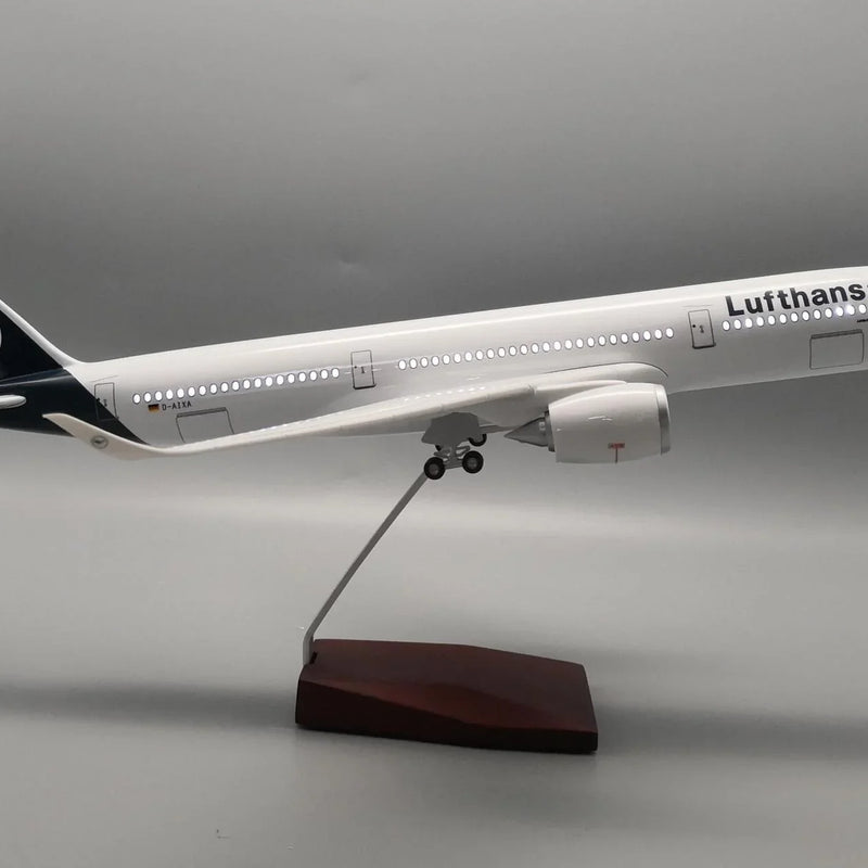 A350 Lufthansa - Scale 1/142 - 47CM - 18,5 in - Airplane Model - Image 6