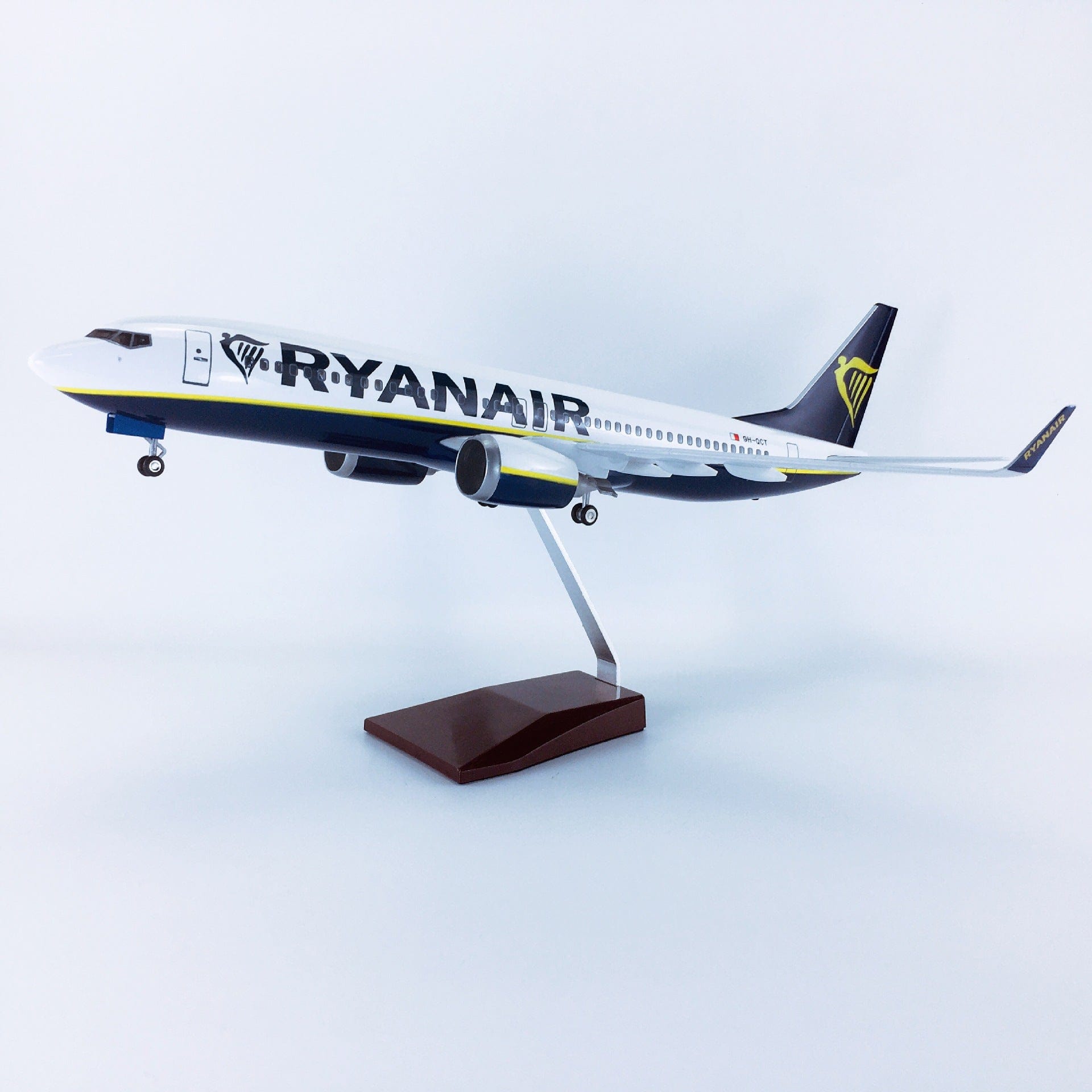 B737-800 Ryanair - Escala 1/80 - 47cm - 18,5 pulgadas