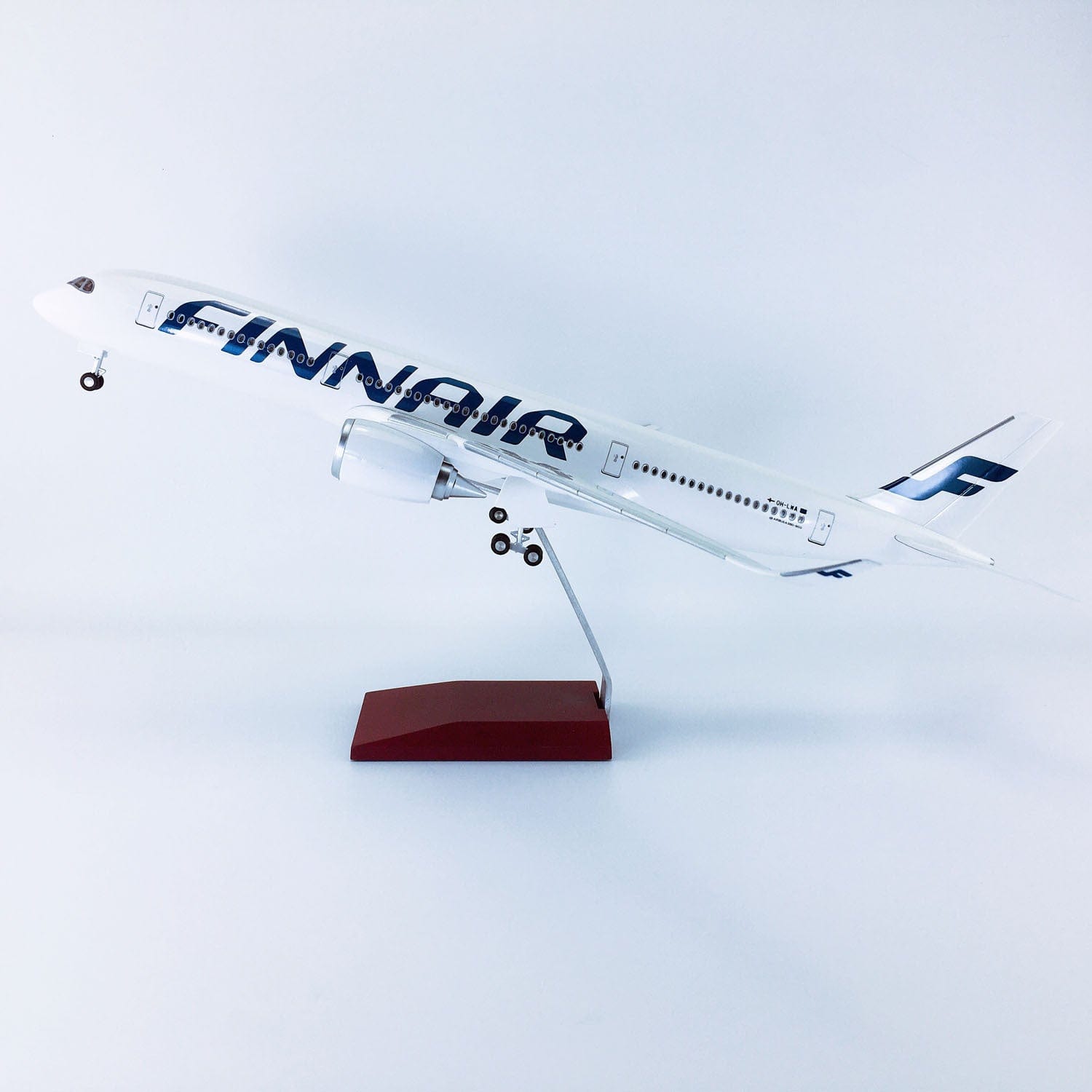 A350 Finnair - Scale 1/142 - 47cm - 18.5 in