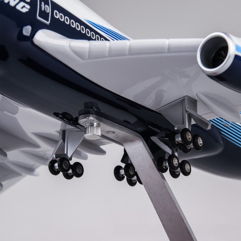 B747-400 Prototype - Scale 1/150 - 47cm - 18.5 in - Airplane Model