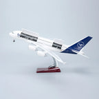 Lufthansa Airbus A380 1:160 – 47 cm / 18.5 in – Opening Cabin Interior