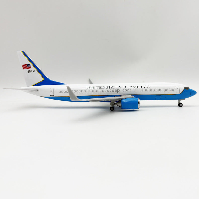 Boeing 737 Air Force One "United States of America" – Scale 1:130 – 30 cm (11.8 in) – Resin – Presidential Livery