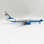 Boeing 737 Air Force One "United States of America" – Scale 1:130 – 30 cm (11.8 in) – Resin – Presidential Livery - Thumbnail 3