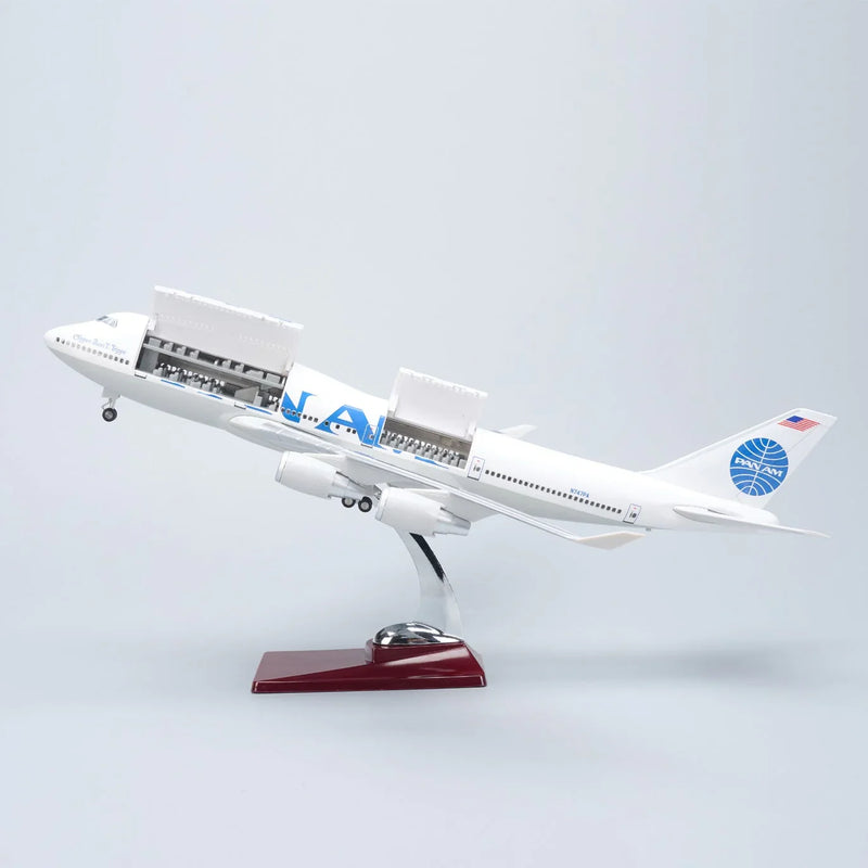 Boeing 747 PAN AM 1:150 – 47 cm / 18.5 in – Opening Interior - Image 1