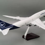 B747 Lufthansa New Painting - Scale 1/150 - 47cm - 18.5 in - Thumbnail 3