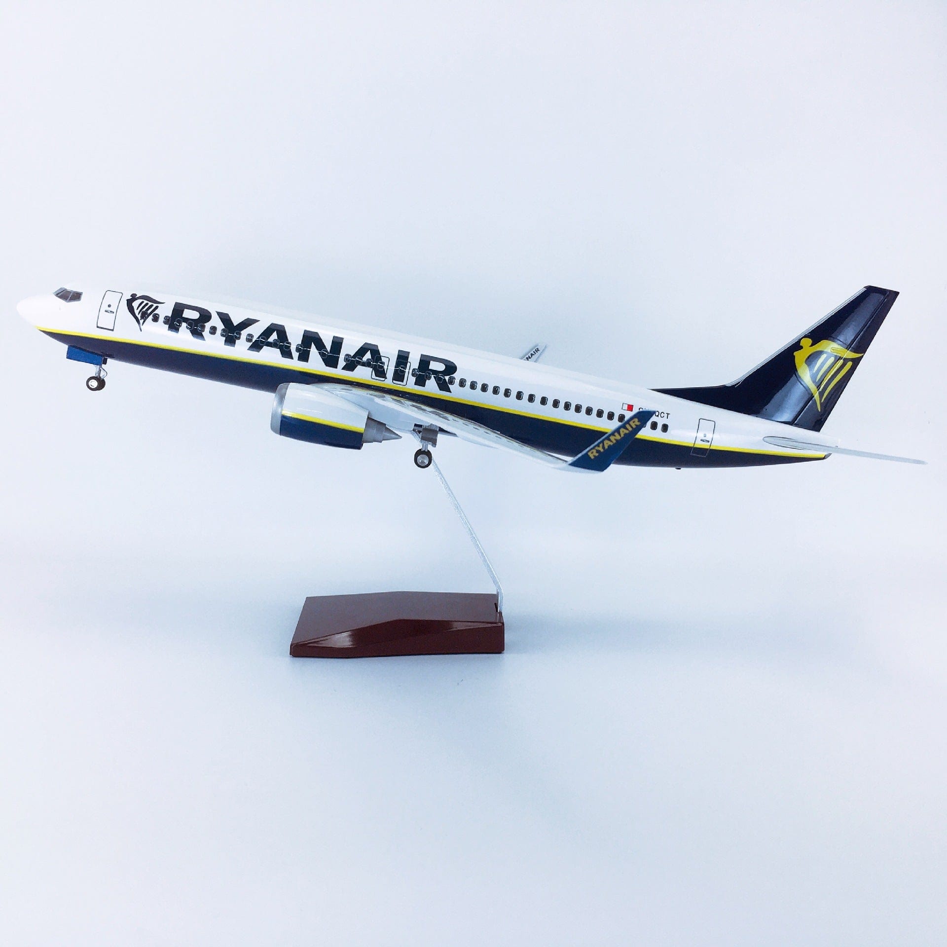 B737-800 Ryanair - Scale 1/80 - 47cm - 18.5 in - Airplane Model