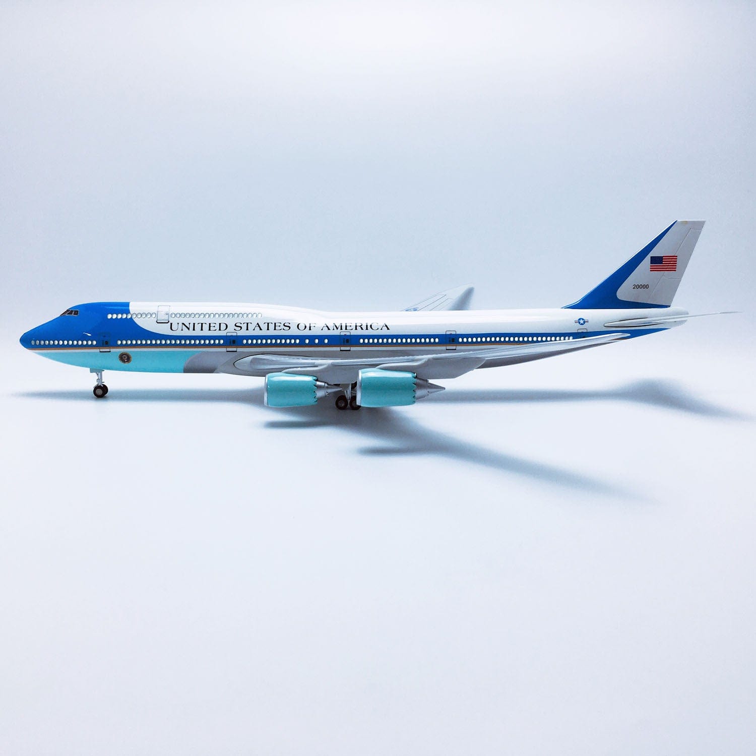 B747 Air Force One - AF1 - Scale 1/150 - 47cm - 18.5 in - Airplane Model
