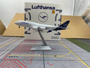 YY Wings 1/400 Lufthansa Boeing 747-8 D-ABYT