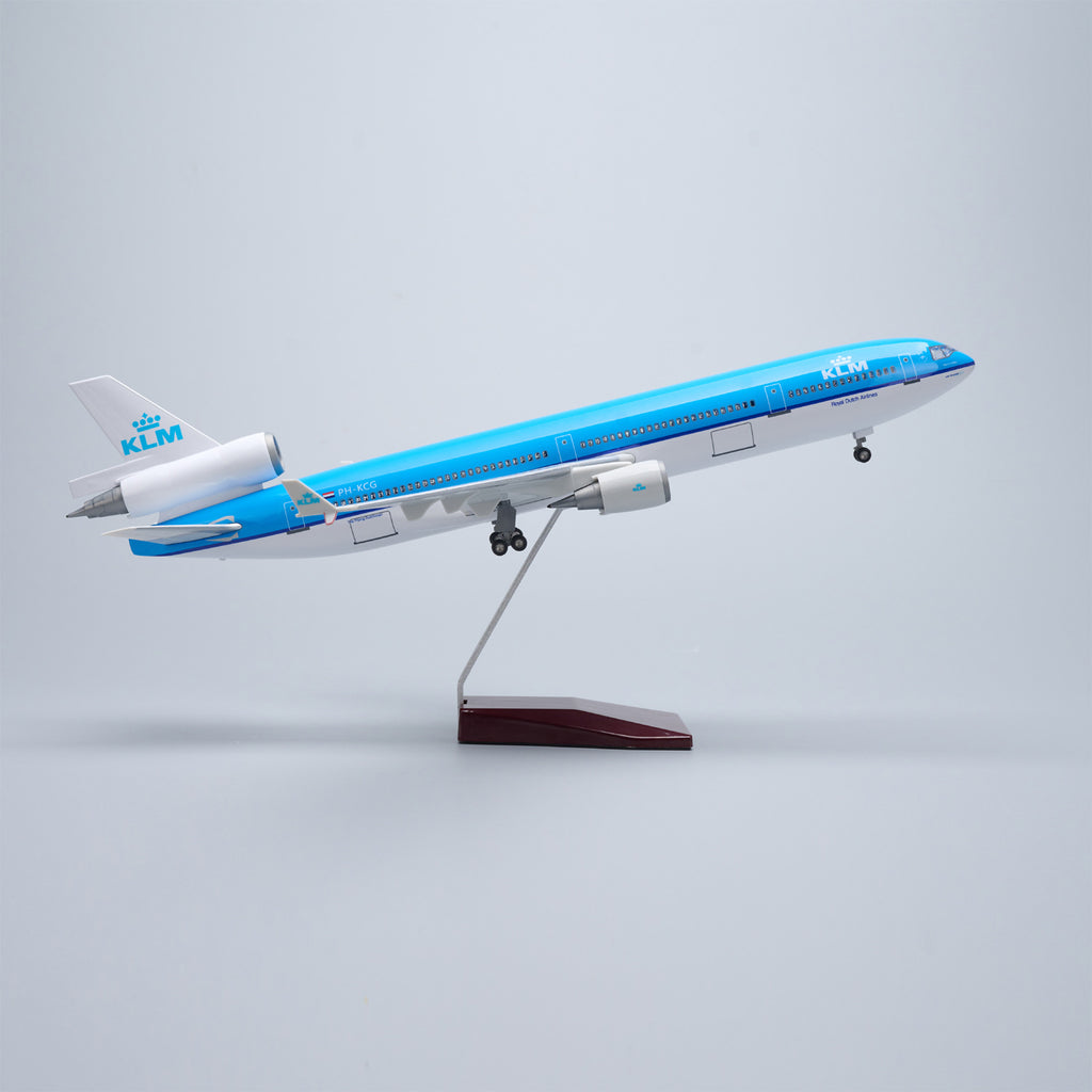 KLM MD-11 McDonnell Douglas – Scale 1:130 – 47 cm/18.5 in – ABS Resin – Optional LED Lights