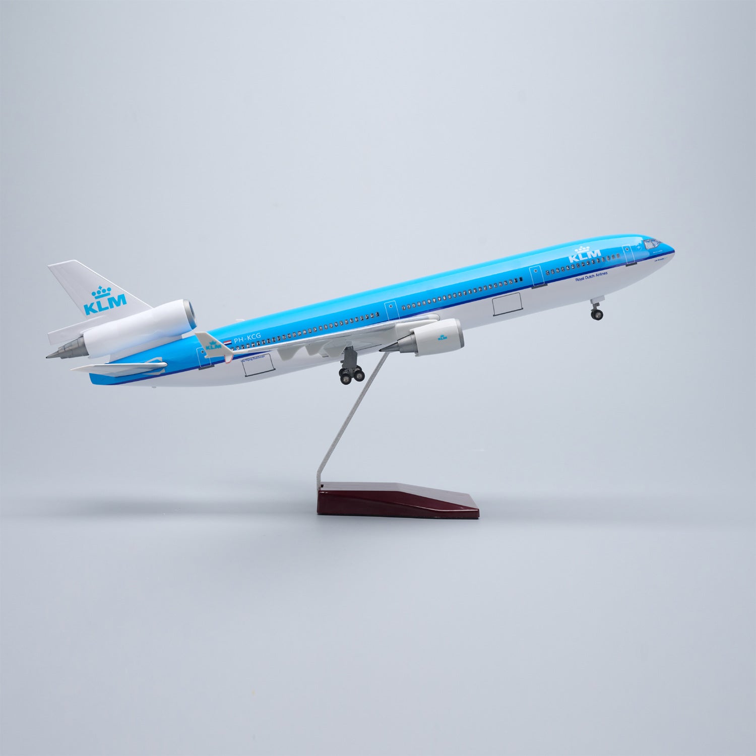 KLM MD-11 McDonnell Douglas – Scale 1:130 – 47 cm/18.5 in – ABS Resin – Optional LED Lights