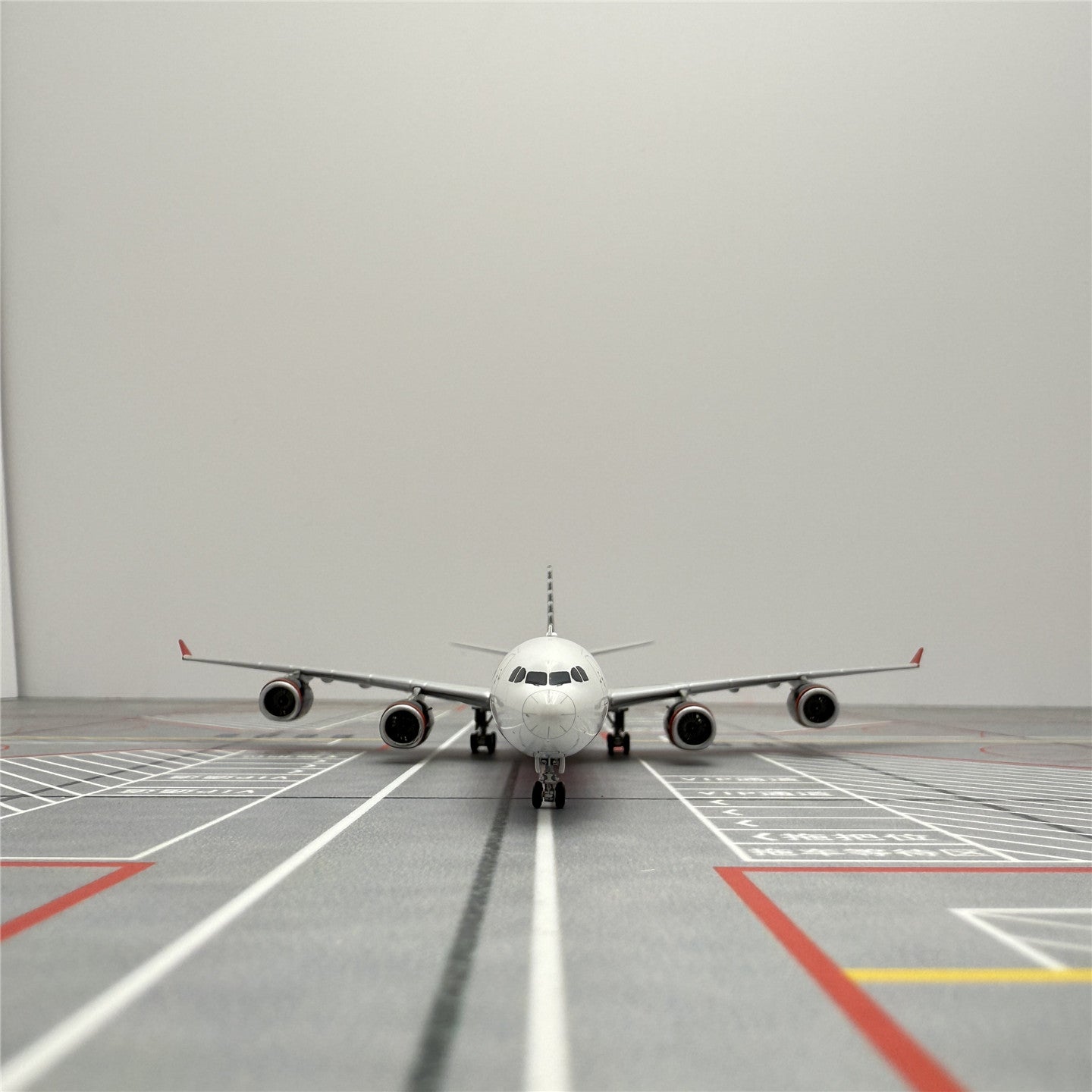 Alas HX del A340-600 A6-EHJ de Etihad Airways, escala 1:400