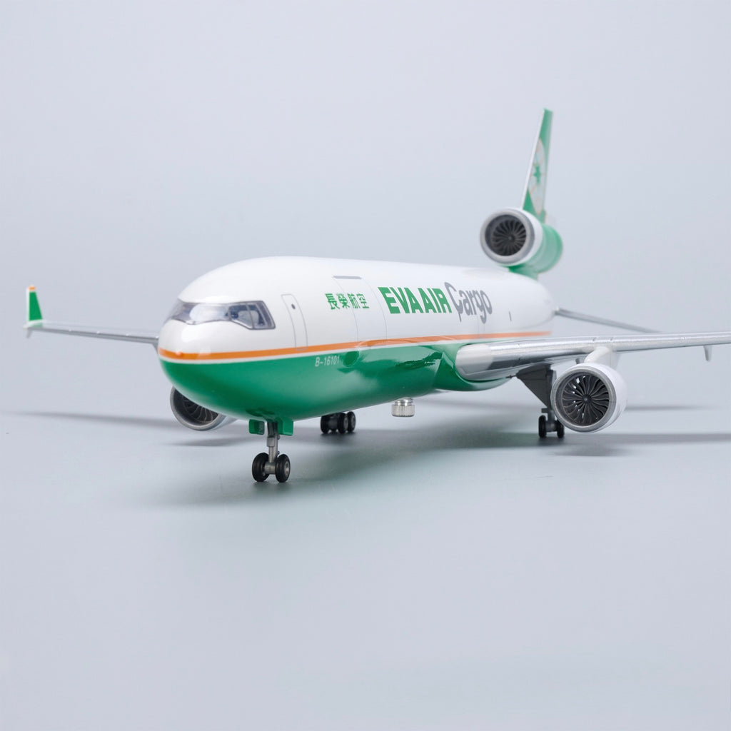 EVA AIR MD-11 McDonnell Douglas – Scale 1:130 – 47 cm/18.5 in – ABS Resin
