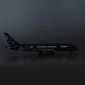 B787 Manchester City - Etihad - Scale 1/130 - 43cm - 16.9 in - Airplane Model