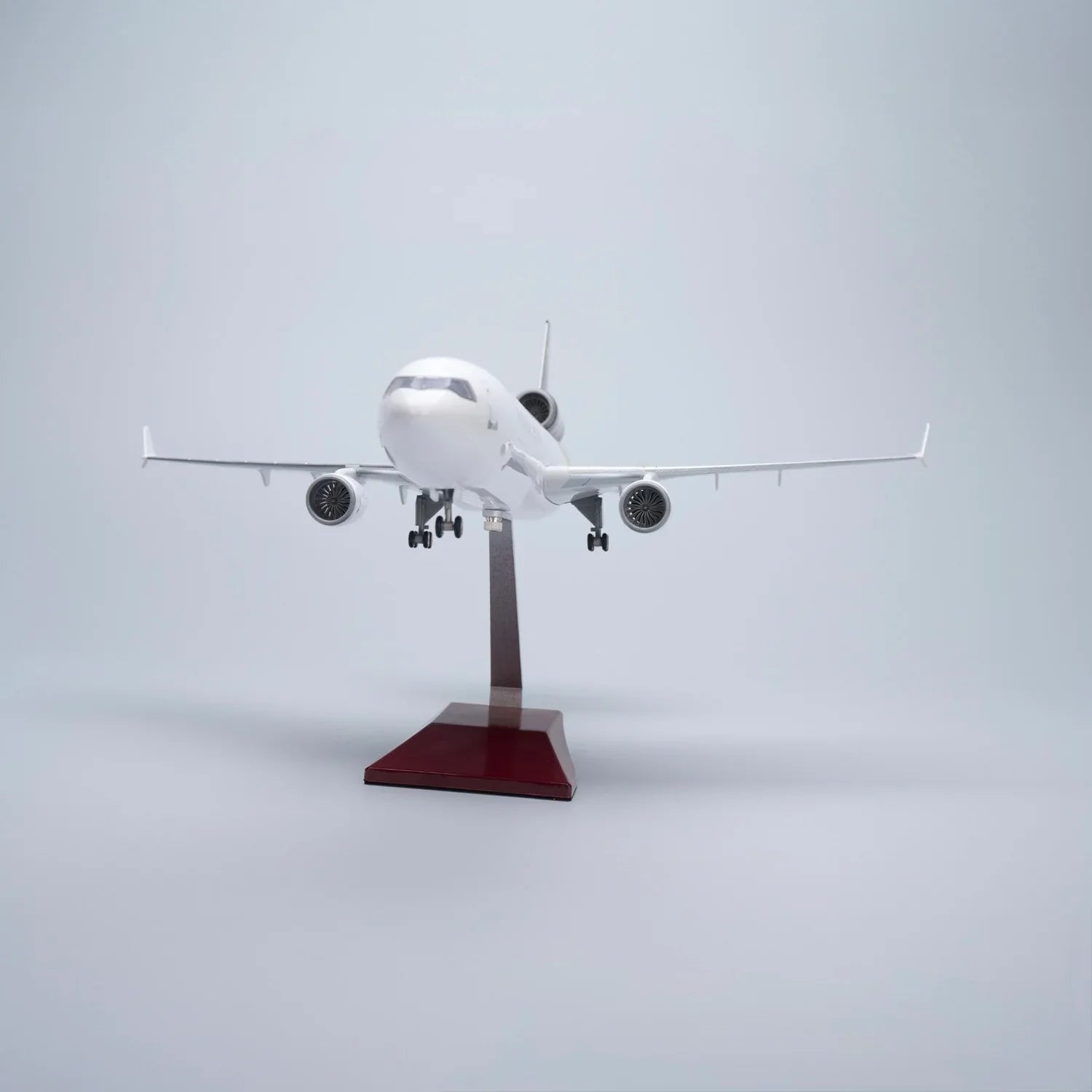 UPS MD-11 McDonnell Douglas – Escala 1:130 – 47 cm/18,5 pulgadas – Resina ABS – SIN luces LED  - Gallery 4