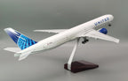 B777 United Airlines  - Scale 1/157 - 47cm - 18.5 in - Airplane Model