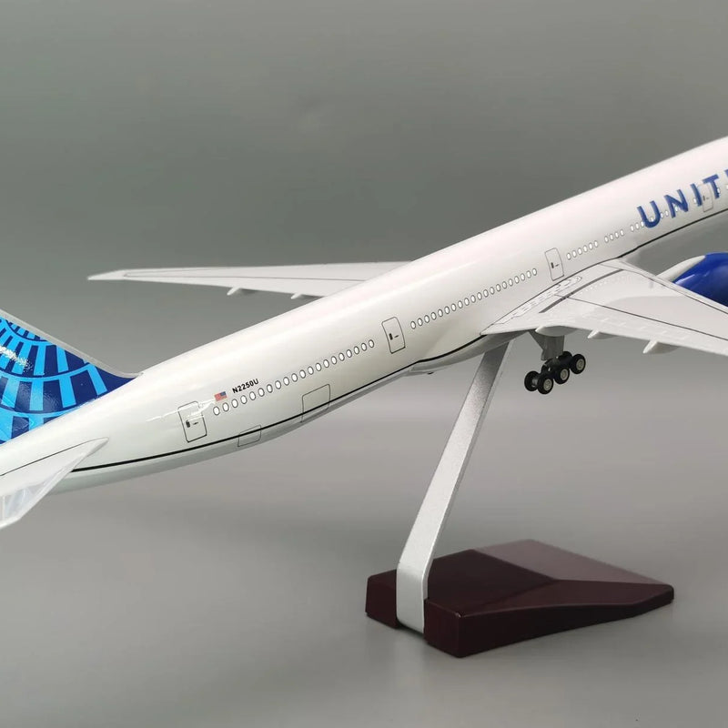 B777 United Airlines  - Scale 1/157 - 47cm - 18.5 in - Airplane Model - Image 3