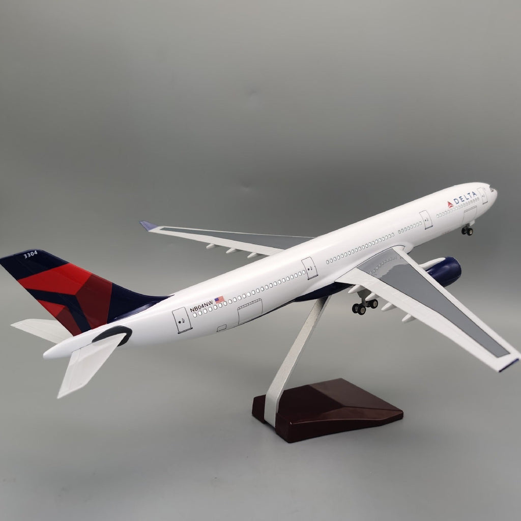 A330 Delta Airlines - Scale 1/135 - 47cm - 18.5 in - Airplane Model